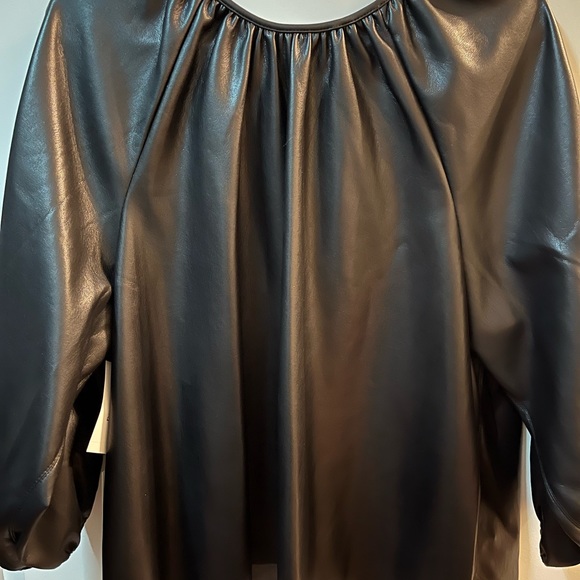 Wilfred Aritzia vegan leather blouse in XS - Picture 6 of 6